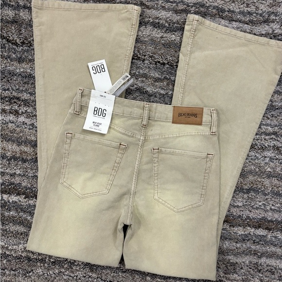 Urban Outfitters BDG Mid Rise Flare Corduroy Jeans In Crème Sz 28Wx32L NWT BDG - - Picture 14 of 14